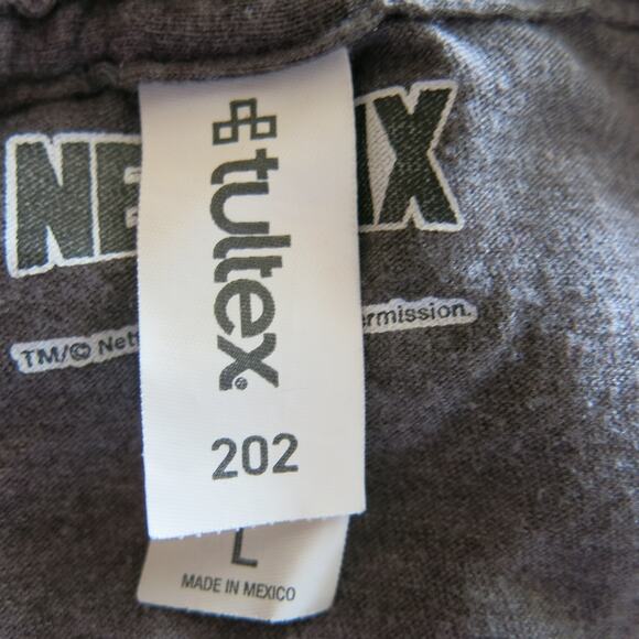 NETFLIX SQUID GAME T Shirt Size L Korean Drama Horror Sci Fi Gray Casual - Picture 7 of 7